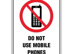 DO NOT USE MOBILE PHONES SIGN